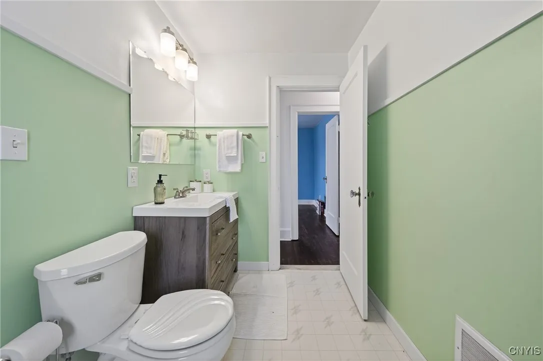 263 Wayland Road, Salina, New York 13208, Salina, New York 13208, 3 Bedrooms Bedrooms, 7 Rooms Rooms,1 BathroomBathrooms,Residential,For Sale,263 Wayland Road, Salina, New York 13208,0,S1650733