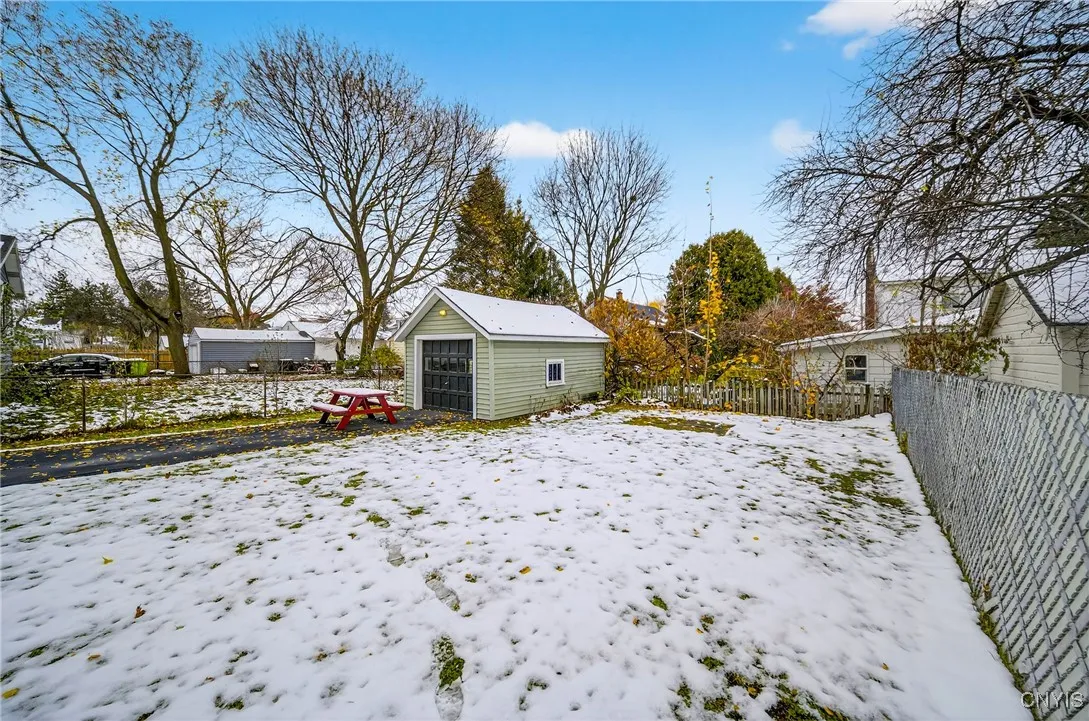 263 Wayland Road, Salina, New York 13208, Salina, New York 13208, 3 Bedrooms Bedrooms, 7 Rooms Rooms,1 BathroomBathrooms,Residential,For Sale,263 Wayland Road, Salina, New York 13208,0,S1650733