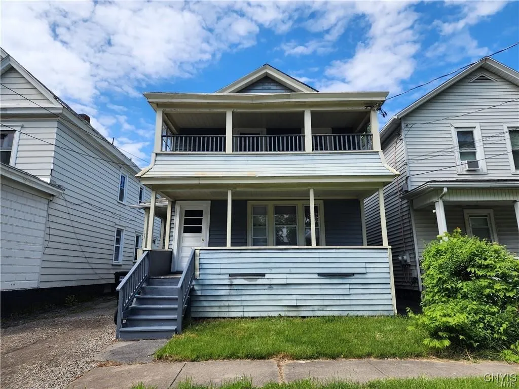 136 Lakeview Avenue 2, Syracuse, New York 13204, Syracuse, New York 13204, 7 Bedrooms Bedrooms, ,2 BathroomsBathrooms,Residential,For Sale,136 Lakeview Avenue 2, Syracuse, New York 13204,0,S1650237