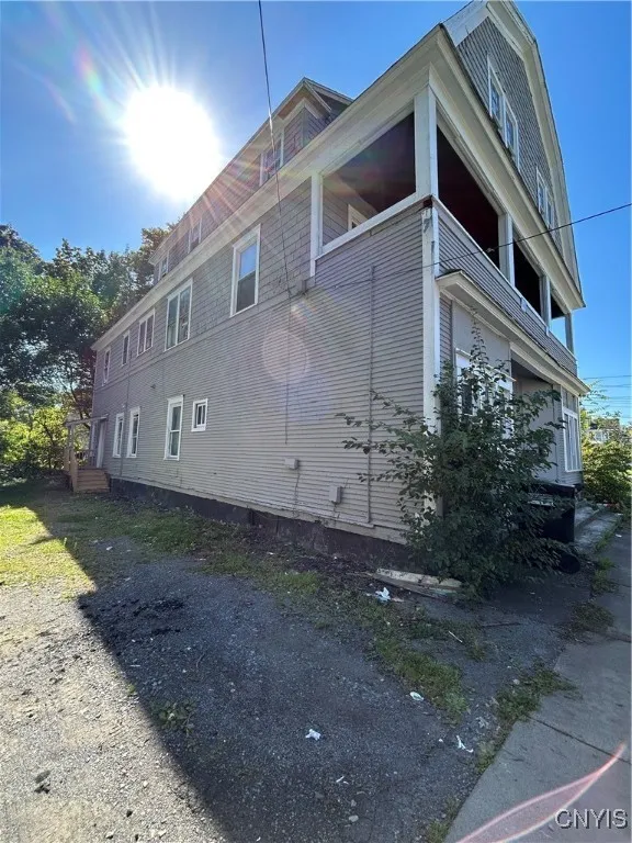 419 Richmond Avenue, Syracuse, New York 13204, Syracuse, New York 13204, 5 Bedrooms Bedrooms, ,Multi Family,For Sale,419 Richmond Avenue, Syracuse, New York 13204,0,S1649911