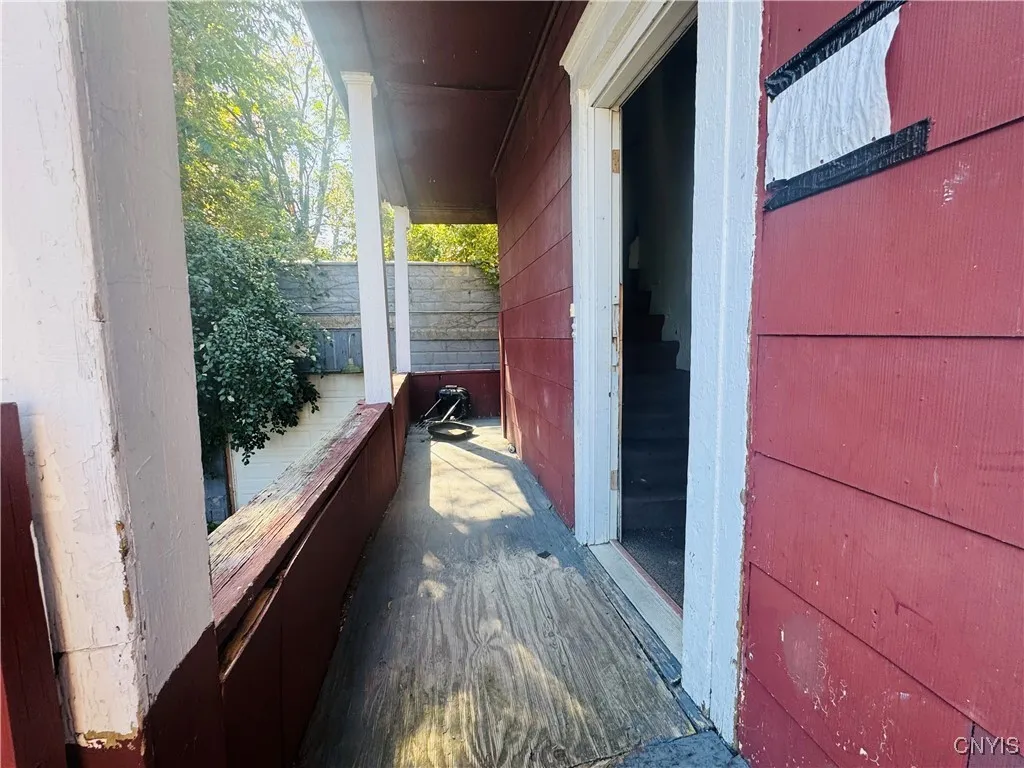 1511 North State Street 4, Syracuse, New York 1320, Syracuse, New York 13208, 6 Bedrooms Bedrooms, ,3 BathroomsBathrooms,Residential,For Sale,1511 North State Street 4, Syracuse, New York 1320,0,S1649909