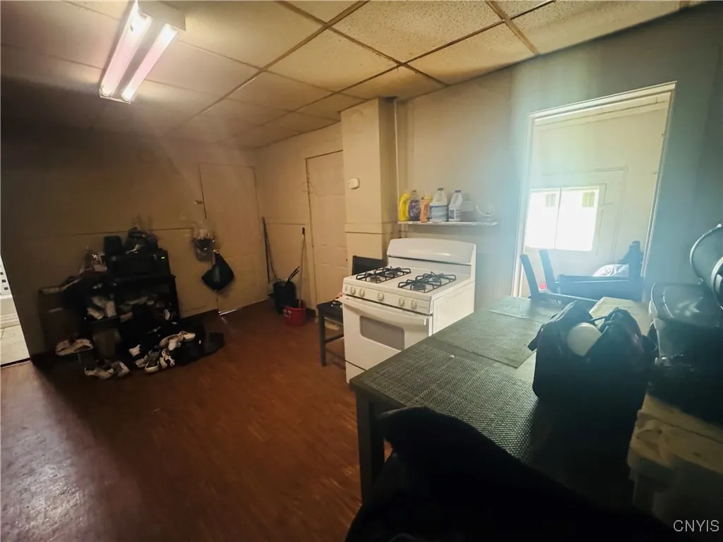 1511 North State Street 4, Syracuse, New York 1320, Syracuse, New York 13208, 6 Bedrooms Bedrooms, ,3 BathroomsBathrooms,Residential,For Sale,1511 North State Street 4, Syracuse, New York 1320,0,S1649909