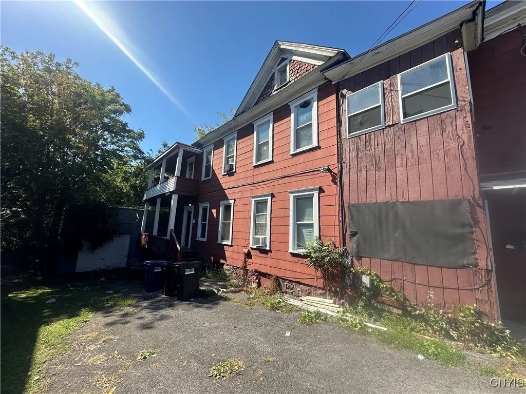 1511 North State Street 4, Syracuse, New York 1320, Syracuse, New York 13208, 6 Bedrooms Bedrooms, ,3 BathroomsBathrooms,Residential,For Sale,1511 North State Street 4, Syracuse, New York 1320,0,S1649909