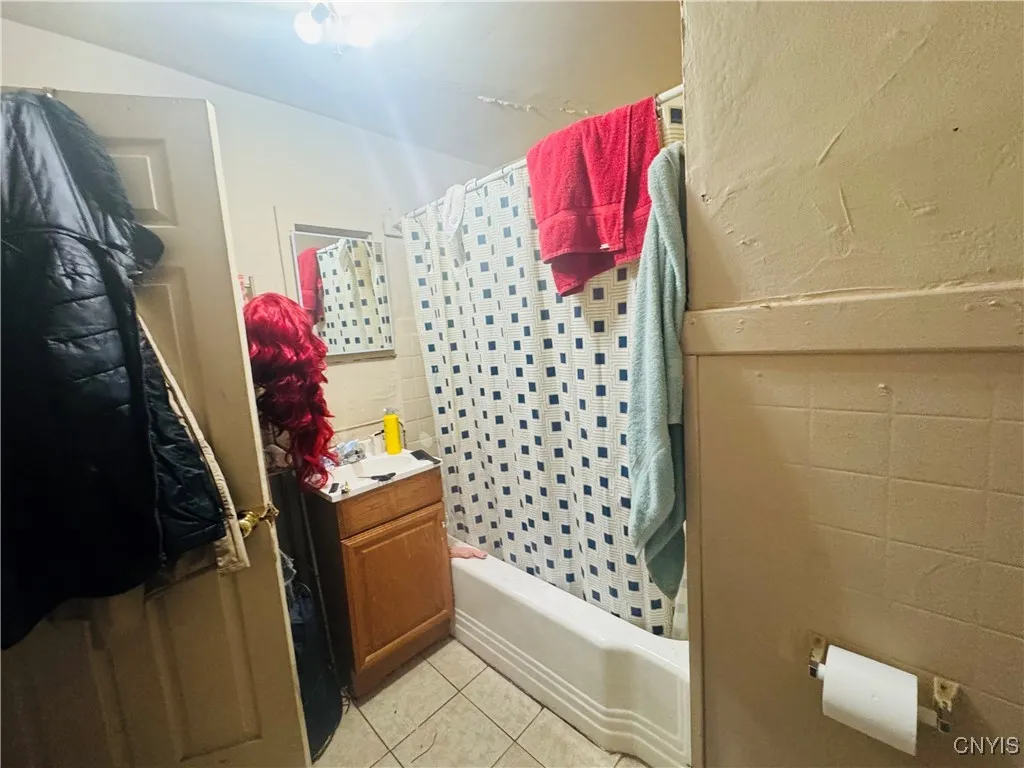 1511 North State Street 4, Syracuse, New York 1320, Syracuse, New York 13208, 6 Bedrooms Bedrooms, ,3 BathroomsBathrooms,Residential,For Sale,1511 North State Street 4, Syracuse, New York 1320,0,S1649909