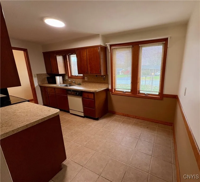 105 Poole Rd Road, Dewitt, New York 13214, De Witt, New York 13214, 3 Bedrooms Bedrooms, 6 Rooms Rooms,1 BathroomBathrooms,Residential,For Sale,105 Poole Rd Road, Dewitt, New York 13214,0,S1650900