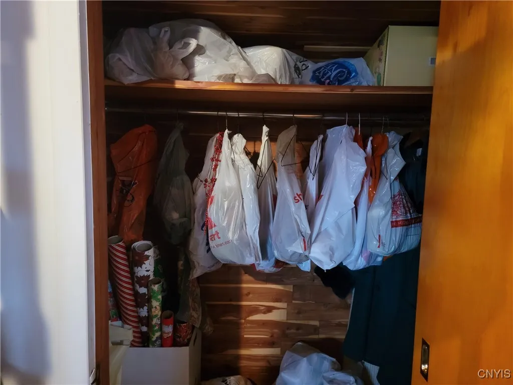 626 South Hamilton Street, Watertown City, New Yor, Watertown City, New York 13601, 2 Bedrooms Bedrooms, 7 Rooms Rooms,1 BathroomBathrooms,Residential,For Sale,626 South Hamilton Street, Watertown City, New Yor,0,S1650455