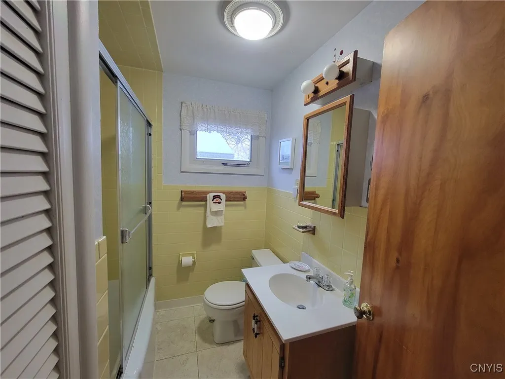 626 South Hamilton Street, Watertown City, New Yor, Watertown City, New York 13601, 2 Bedrooms Bedrooms, 7 Rooms Rooms,1 BathroomBathrooms,Residential,For Sale,626 South Hamilton Street, Watertown City, New Yor,0,S1650455