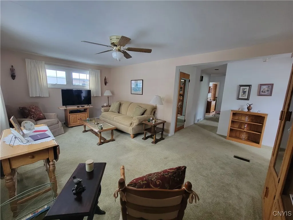 626 South Hamilton Street, Watertown City, New Yor, Watertown City, New York 13601, 2 Bedrooms Bedrooms, 7 Rooms Rooms,1 BathroomBathrooms,Residential,For Sale,626 South Hamilton Street, Watertown City, New Yor,0,S1650455