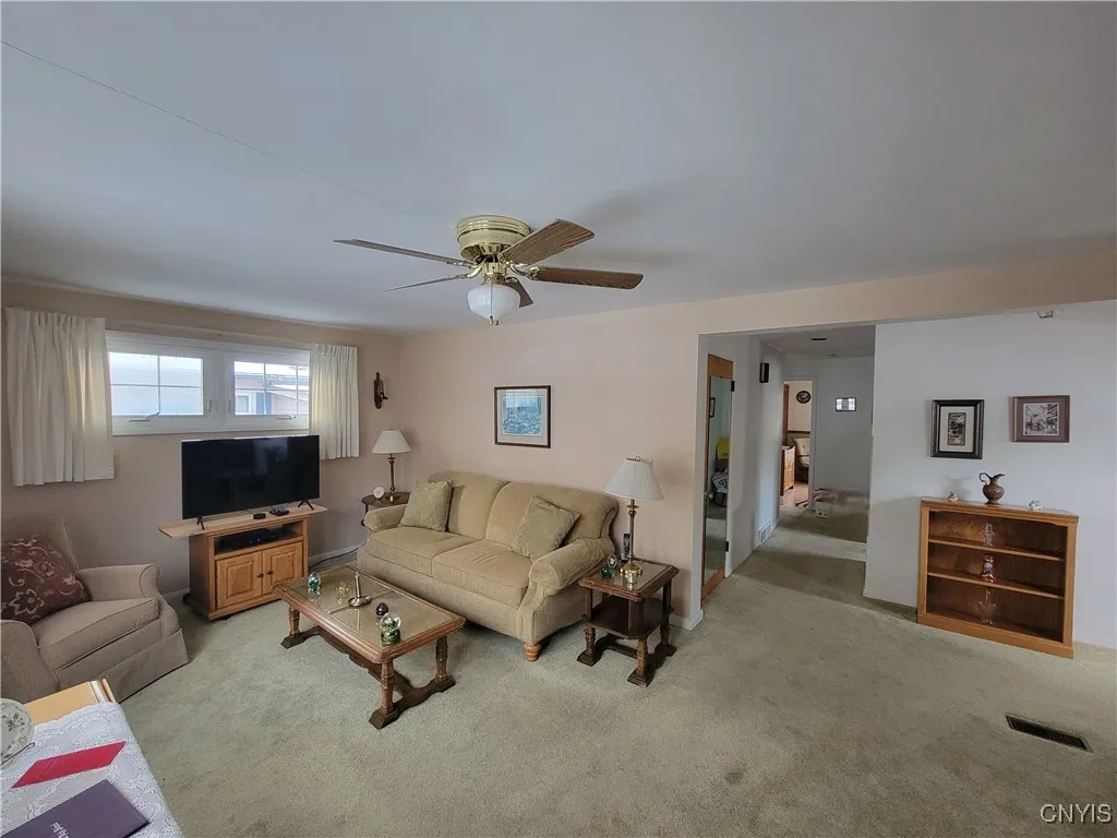 626 South Hamilton Street, Watertown City, New Yor, Watertown City, New York 13601, 2 Bedrooms Bedrooms, 7 Rooms Rooms,1 BathroomBathrooms,Residential,For Sale,626 South Hamilton Street, Watertown City, New Yor,0,S1650455