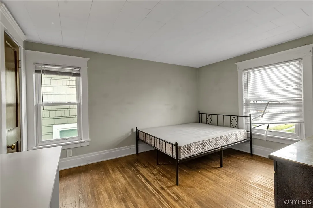 142 Englewood Avenue, Buffalo, New York 14214, Buffalo, New York 14214, 5 Bedrooms Bedrooms, 8 Rooms Rooms,1 BathroomBathrooms,Residential,For Sale,142 Englewood Avenue, Buffalo, New York 14214,0,B1650538