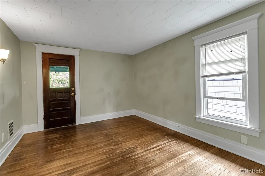 142 Englewood Avenue, Buffalo, New York 14214, Buffalo, New York 14214, 5 Bedrooms Bedrooms, 8 Rooms Rooms,1 BathroomBathrooms,Residential,For Sale,142 Englewood Avenue, Buffalo, New York 14214,0,B1650538