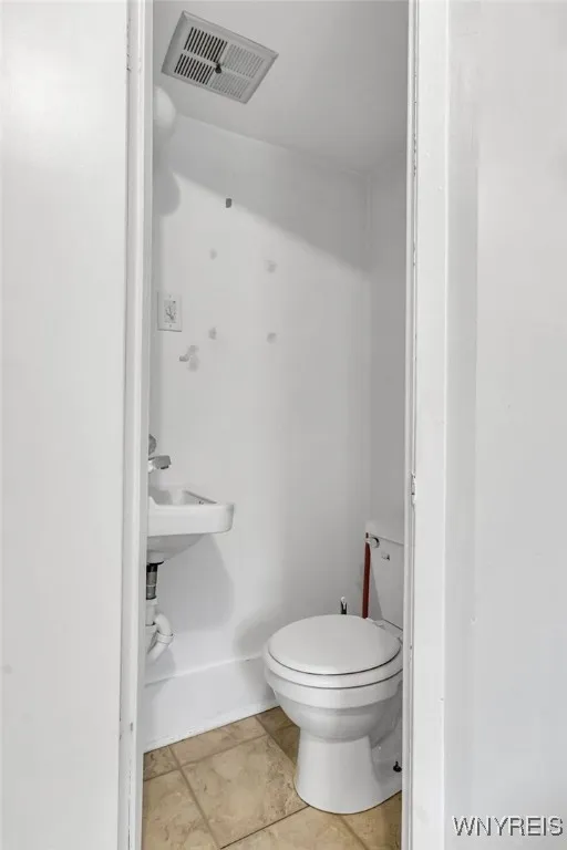 142 Englewood Avenue, Buffalo, New York 14214, Buffalo, New York 14214, 5 Bedrooms Bedrooms, 8 Rooms Rooms,1 BathroomBathrooms,Residential,For Sale,142 Englewood Avenue, Buffalo, New York 14214,0,B1650538