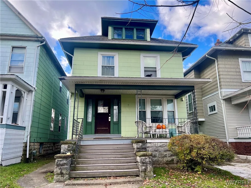 142 Englewood Avenue, Buffalo, New York 14214, Buffalo, New York 14214, 5 Bedrooms Bedrooms, 8 Rooms Rooms,1 BathroomBathrooms,Residential,For Sale,142 Englewood Avenue, Buffalo, New York 14214,0,B1650538