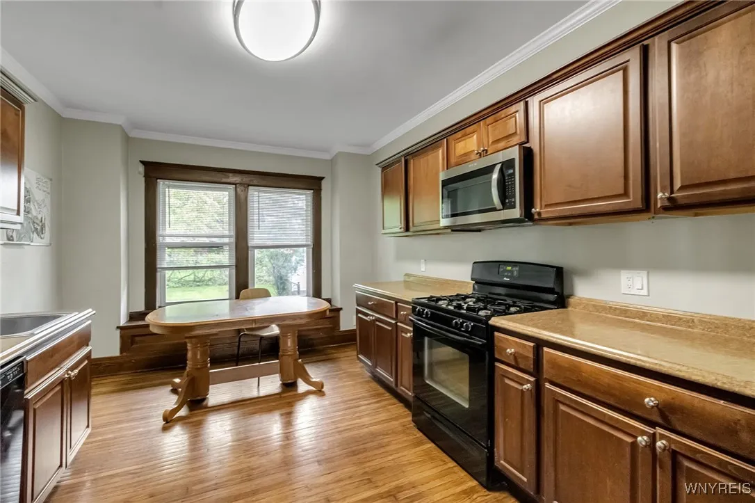 142 Englewood Avenue, Buffalo, New York 14214, Buffalo, New York 14214, 5 Bedrooms Bedrooms, 8 Rooms Rooms,1 BathroomBathrooms,Residential,For Sale,142 Englewood Avenue, Buffalo, New York 14214,0,B1650538