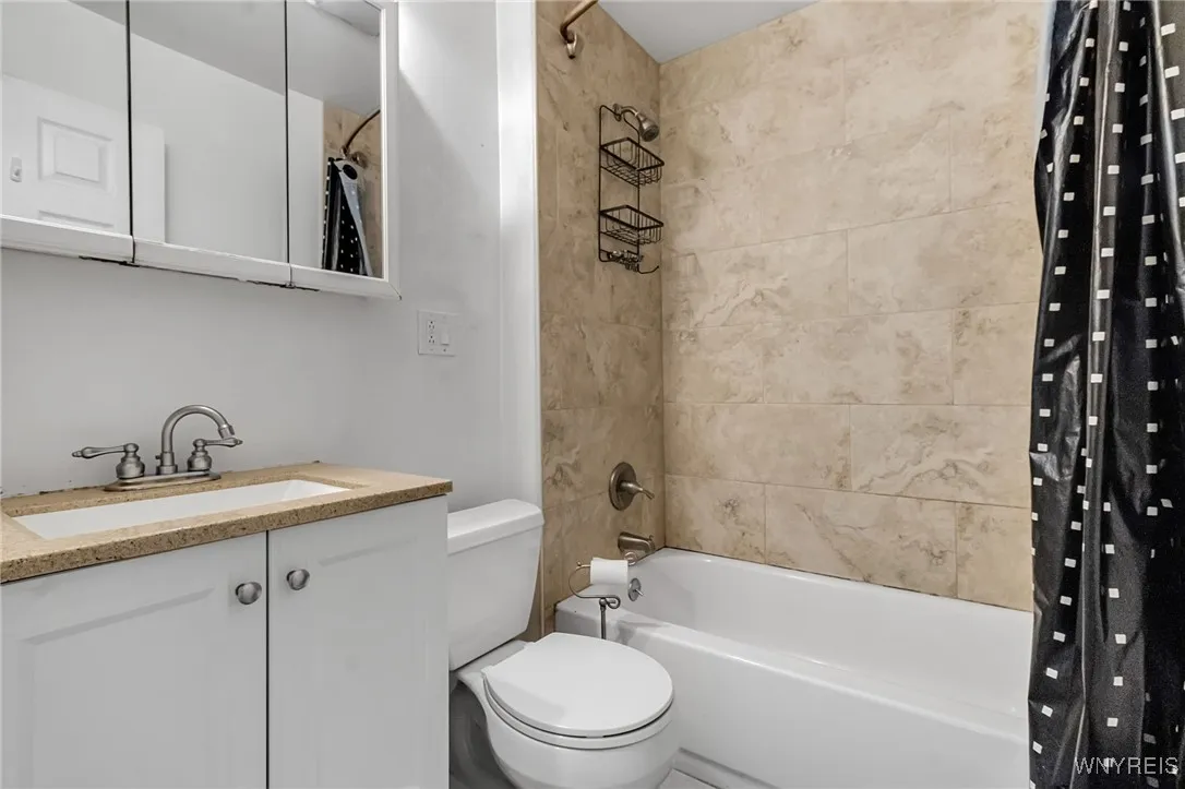 142 Englewood Avenue, Buffalo, New York 14214, Buffalo, New York 14214, 5 Bedrooms Bedrooms, 8 Rooms Rooms,1 BathroomBathrooms,Residential,For Sale,142 Englewood Avenue, Buffalo, New York 14214,0,B1650538