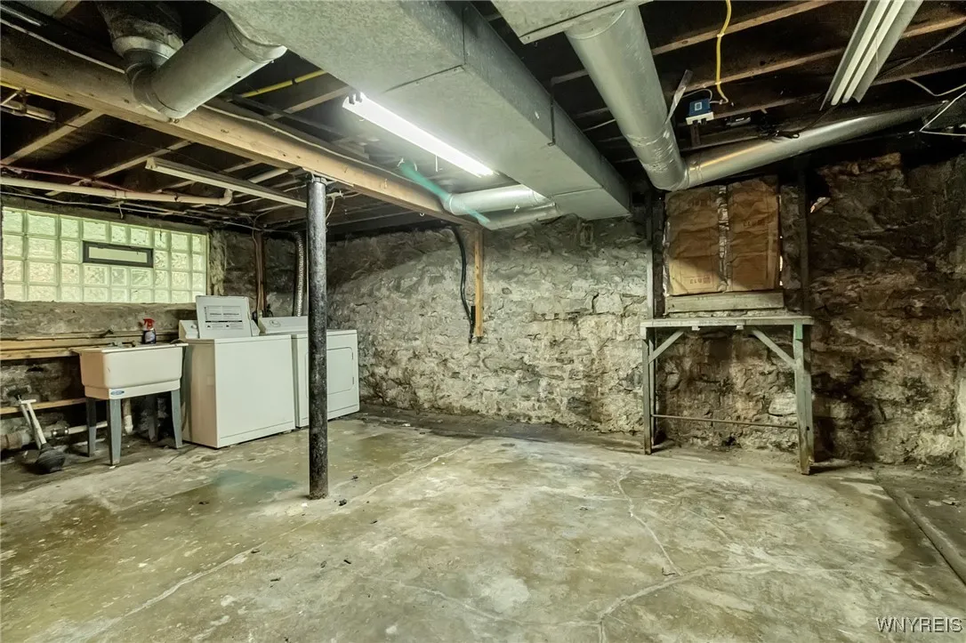 142 Englewood Avenue, Buffalo, New York 14214, Buffalo, New York 14214, 5 Bedrooms Bedrooms, 8 Rooms Rooms,1 BathroomBathrooms,Residential,For Sale,142 Englewood Avenue, Buffalo, New York 14214,0,B1650538