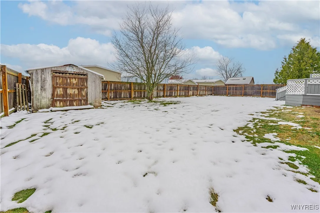 6170 Old Beattie Road, Lockport Town, New York 140, Lockport Town, New York 14094, 3 Bedrooms Bedrooms, 8 Rooms Rooms,1 BathroomBathrooms,Residential,For Sale,6170 Old Beattie Road, Lockport Town, New York 140,0,B1650278