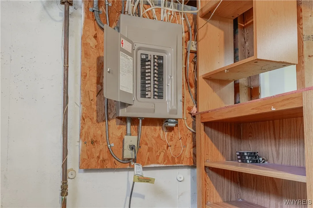 6170 Old Beattie Road, Lockport Town, New York 140, Lockport Town, New York 14094, 3 Bedrooms Bedrooms, 8 Rooms Rooms,1 BathroomBathrooms,Residential,For Sale,6170 Old Beattie Road, Lockport Town, New York 140,0,B1650278