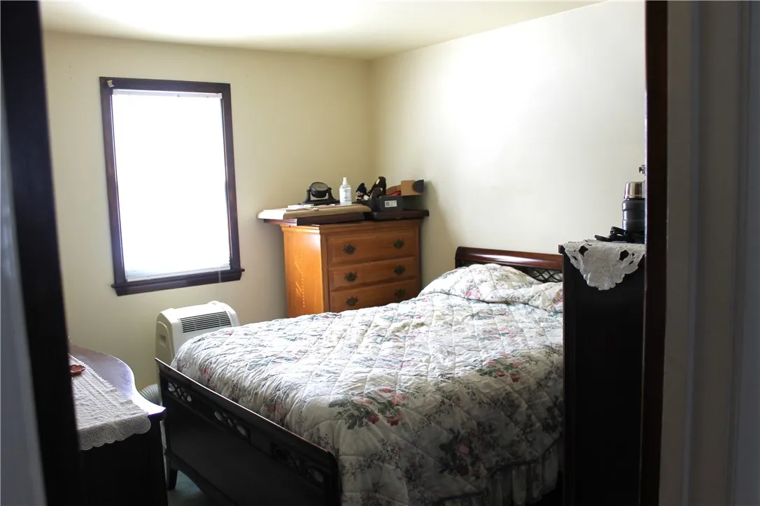 302 Linwood Avenue, Gaines, New York 14411, Gaines, New York 14411, 3 Bedrooms Bedrooms, 5 Rooms Rooms,1 BathroomBathrooms,Residential,For Sale,302 Linwood Avenue, Gaines, New York 14411,0,R1650907