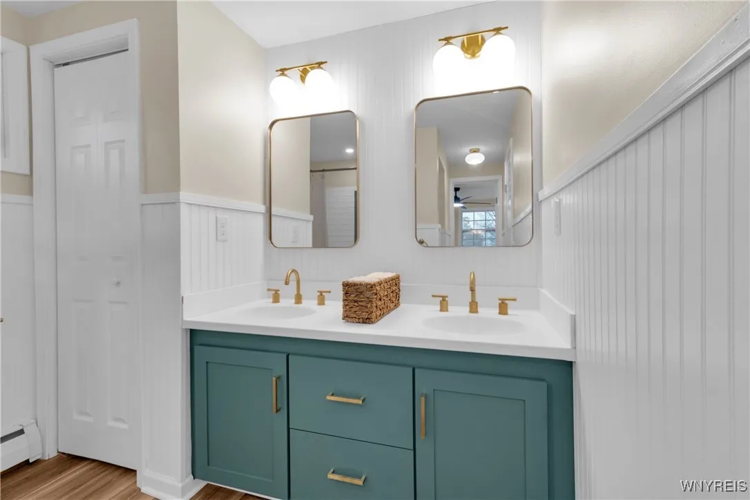 500 Center Road, West Seneca, New York 14224, West Seneca, New York 14224, 4 Bedrooms Bedrooms, 11 Rooms Rooms,2 BathroomsBathrooms,Residential,For Sale,500 Center Road, West Seneca, New York 14224,0,B1650701