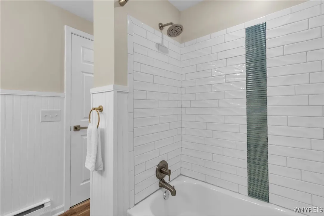 500 Center Road, West Seneca, New York 14224, West Seneca, New York 14224, 4 Bedrooms Bedrooms, 11 Rooms Rooms,2 BathroomsBathrooms,Residential,For Sale,500 Center Road, West Seneca, New York 14224,0,B1650701
