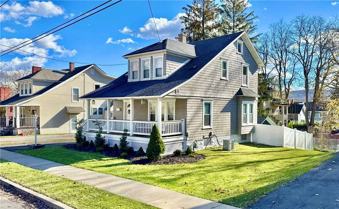 24 Spruce Street, Oneonta, New York 13820, Oneonta, New York 13820, 3 Bedrooms Bedrooms, 7 Rooms Rooms,1 BathroomBathrooms,Residential,For Sale,24 Spruce Street, Oneonta, New York 13820,0,R1649413