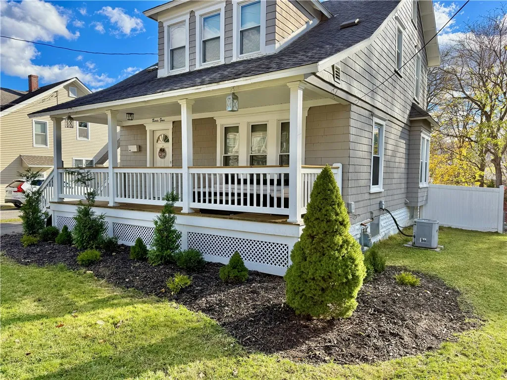 24 Spruce Street, Oneonta, New York 13820, Oneonta, New York 13820, 3 Bedrooms Bedrooms, 7 Rooms Rooms,1 BathroomBathrooms,Residential,For Sale,24 Spruce Street, Oneonta, New York 13820,0,R1649413