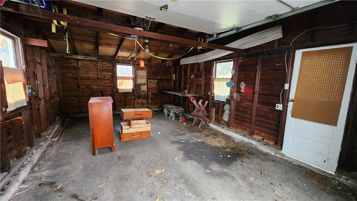 108 Glenbrook Road, Greece, New York 14616, Greece, New York 14616, 3 Bedrooms Bedrooms, 5 Rooms Rooms,1 BathroomBathrooms,Residential,For Sale,108 Glenbrook Road, Greece, New York 14616,0,R1650910