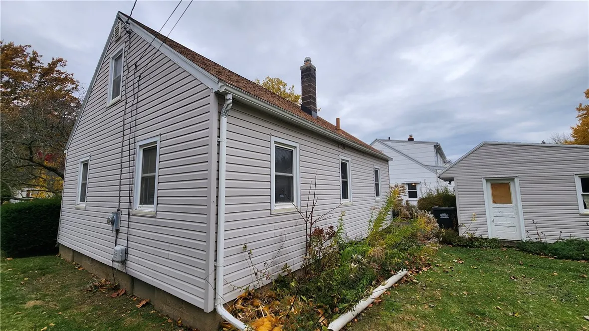 108 Glenbrook Road, Greece, New York 14616, Greece, New York 14616, 3 Bedrooms Bedrooms, 5 Rooms Rooms,1 BathroomBathrooms,Residential,For Sale,108 Glenbrook Road, Greece, New York 14616,0,R1650910