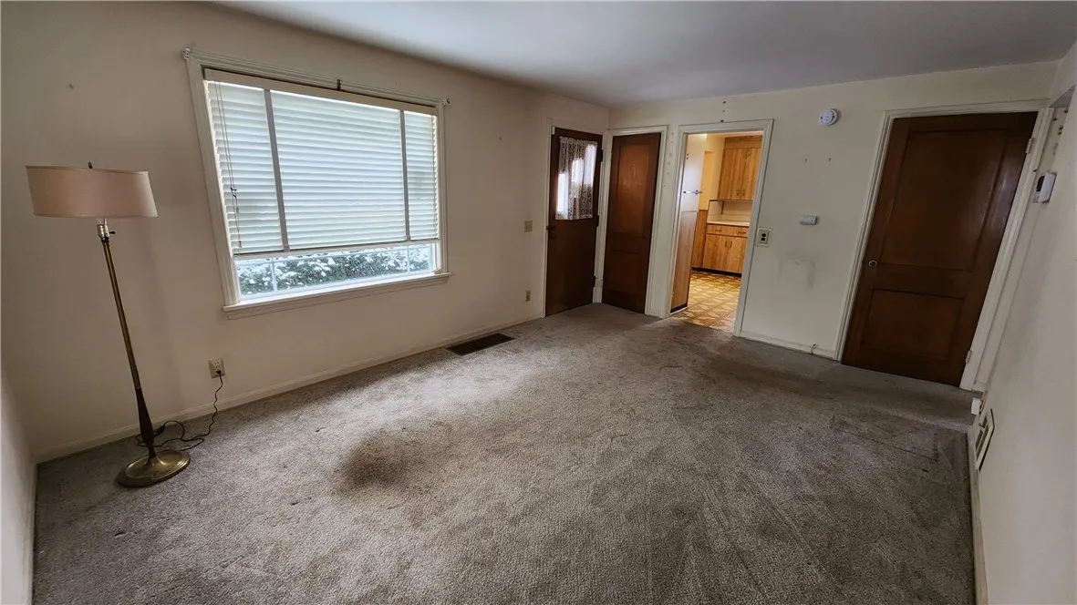 108 Glenbrook Road, Greece, New York 14616, Greece, New York 14616, 3 Bedrooms Bedrooms, 5 Rooms Rooms,1 BathroomBathrooms,Residential,For Sale,108 Glenbrook Road, Greece, New York 14616,0,R1650910