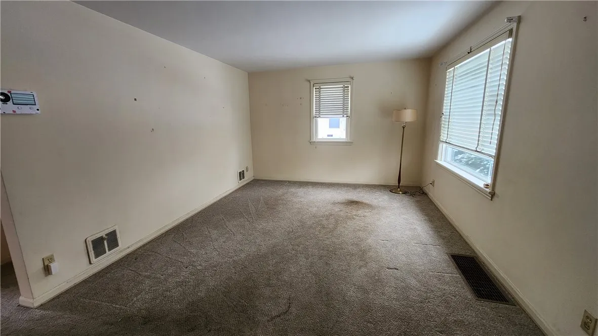 108 Glenbrook Road, Greece, New York 14616, Greece, New York 14616, 3 Bedrooms Bedrooms, 5 Rooms Rooms,1 BathroomBathrooms,Residential,For Sale,108 Glenbrook Road, Greece, New York 14616,0,R1650910