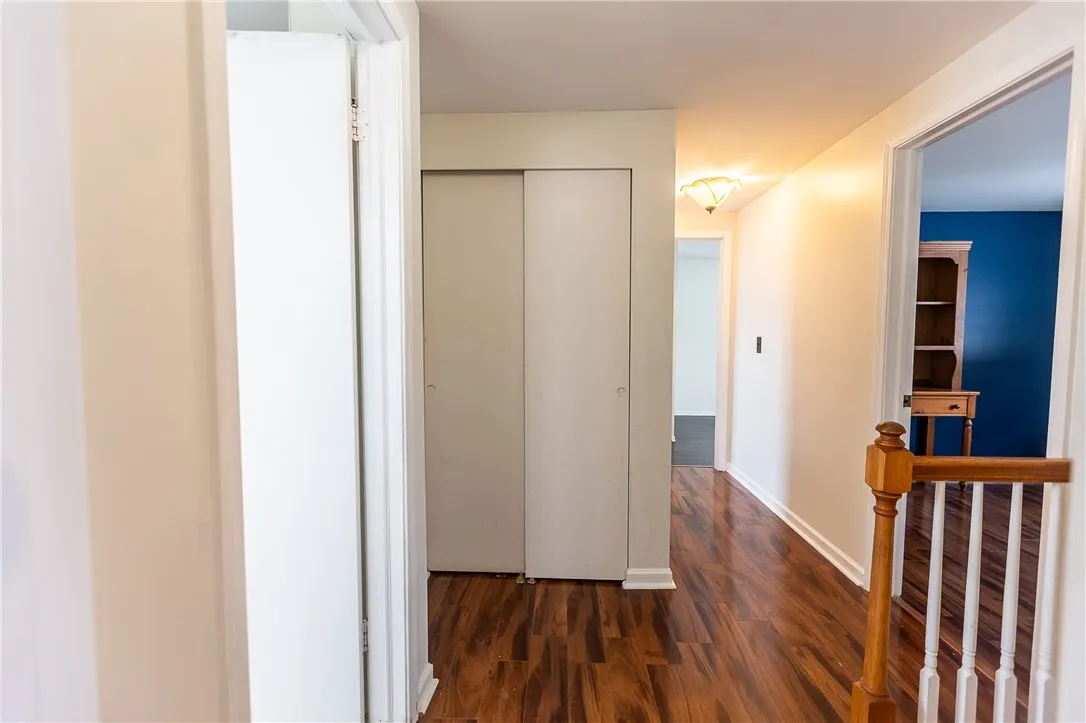 1441 Chigwell Ln N, Webster, New York 14580, Webster, New York 14580, 4 Bedrooms Bedrooms, 7 Rooms Rooms,1 BathroomBathrooms,Residential,For Sale,1441 Chigwell Ln N, Webster, New York 14580,0,R1650347