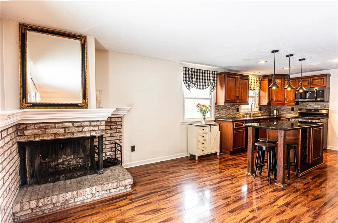 1441 Chigwell Ln N, Webster, New York 14580, Webster, New York 14580, 4 Bedrooms Bedrooms, 7 Rooms Rooms,1 BathroomBathrooms,Residential,For Sale,1441 Chigwell Ln N, Webster, New York 14580,0,R1650347