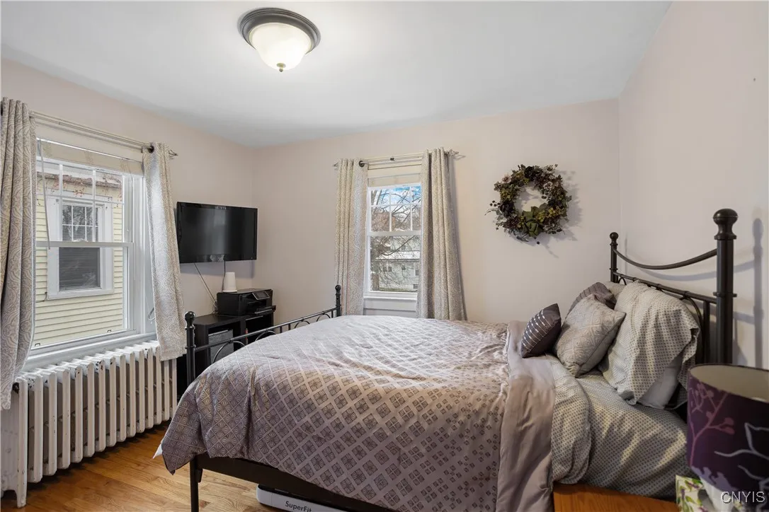 619 Dewitt Street, Syracuse, New York 13203, Syracuse, New York 13203, 4 Bedrooms Bedrooms, 9 Rooms Rooms,1 BathroomBathrooms,Residential,For Sale,619 Dewitt Street, Syracuse, New York 13203,0,S1650749