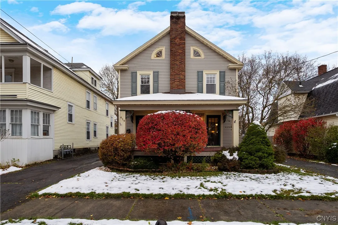619 Dewitt Street, Syracuse, New York 13203, Syracuse, New York 13203, 4 Bedrooms Bedrooms, 9 Rooms Rooms,1 BathroomBathrooms,Residential,For Sale,619 Dewitt Street, Syracuse, New York 13203,0,S1650749