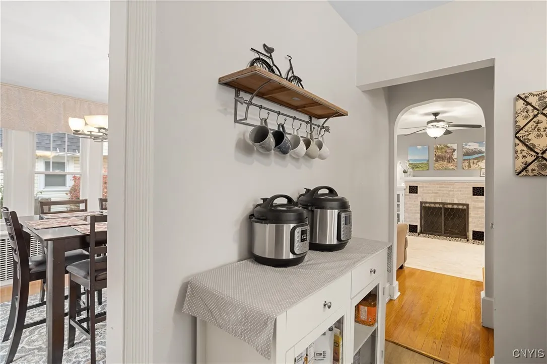 619 Dewitt Street, Syracuse, New York 13203, Syracuse, New York 13203, 4 Bedrooms Bedrooms, 9 Rooms Rooms,1 BathroomBathrooms,Residential,For Sale,619 Dewitt Street, Syracuse, New York 13203,0,S1650749