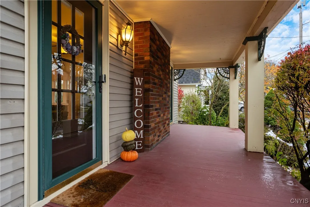 619 Dewitt Street, Syracuse, New York 13203, Syracuse, New York 13203, 4 Bedrooms Bedrooms, 9 Rooms Rooms,1 BathroomBathrooms,Residential,For Sale,619 Dewitt Street, Syracuse, New York 13203,0,S1650749