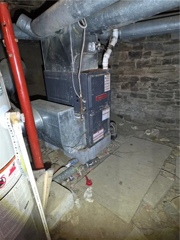 256 West Hudson Street, Elmira City, New York 1490, Elmira City, New York 14904, 7 Bedrooms Bedrooms, ,2 BathroomsBathrooms,Residential,For Sale,256 West Hudson Street, Elmira City, New York 1490,0,R1650661