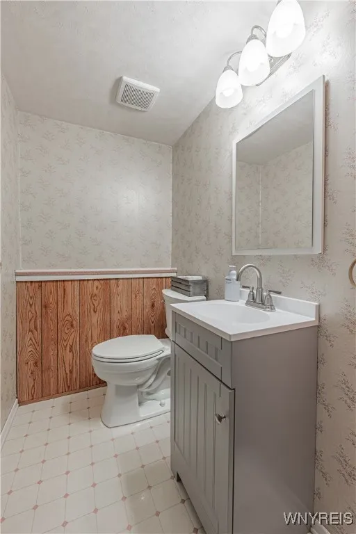 858 Deerfield Drive, North Tonawanda, New York 141, North Tonawanda, New York 14120, 3 Bedrooms Bedrooms, 8 Rooms Rooms,1 BathroomBathrooms,Residential,For Sale,858 Deerfield Drive, North Tonawanda, New York 141,0,B1650520