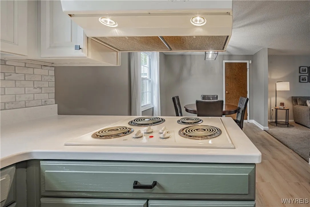 858 Deerfield Drive, North Tonawanda, New York 141, North Tonawanda, New York 14120, 3 Bedrooms Bedrooms, 8 Rooms Rooms,1 BathroomBathrooms,Residential,For Sale,858 Deerfield Drive, North Tonawanda, New York 141,0,B1650520