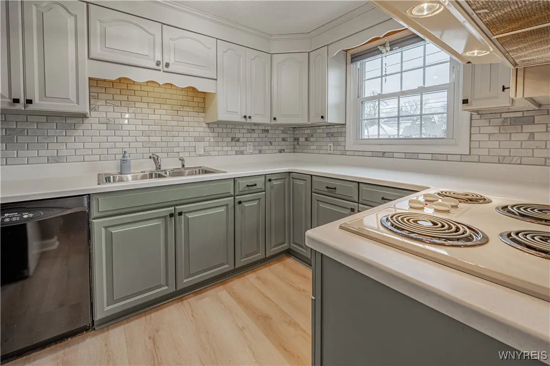 858 Deerfield Drive, North Tonawanda, New York 141, North Tonawanda, New York 14120, 3 Bedrooms Bedrooms, 8 Rooms Rooms,1 BathroomBathrooms,Residential,For Sale,858 Deerfield Drive, North Tonawanda, New York 141,0,B1650520