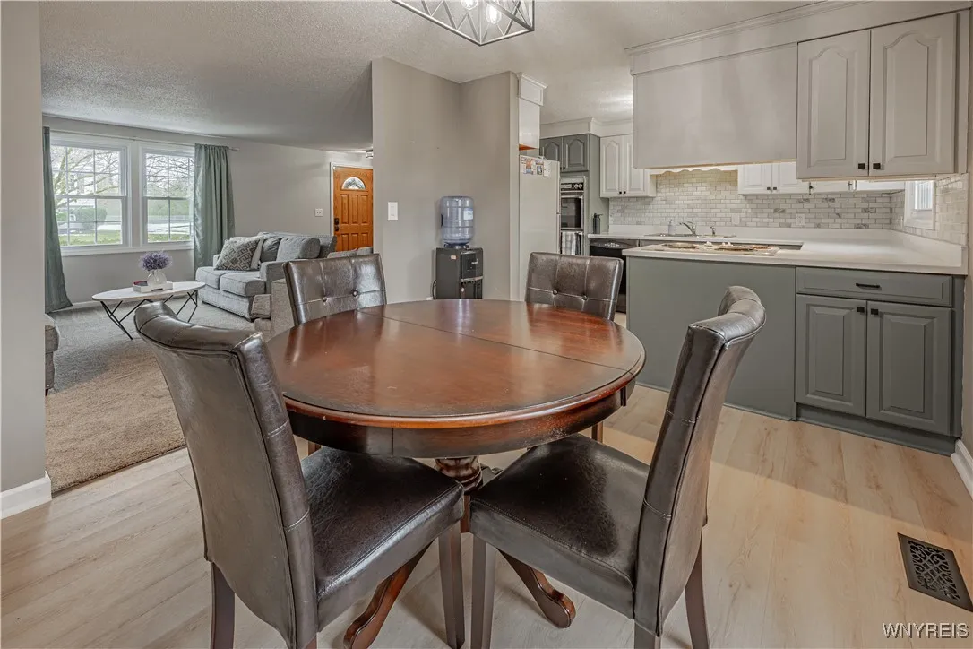 858 Deerfield Drive, North Tonawanda, New York 141, North Tonawanda, New York 14120, 3 Bedrooms Bedrooms, 8 Rooms Rooms,1 BathroomBathrooms,Residential,For Sale,858 Deerfield Drive, North Tonawanda, New York 141,0,B1650520