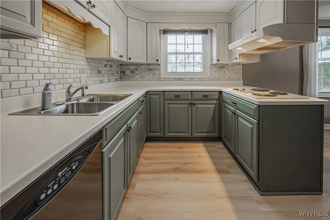 858 Deerfield Drive, North Tonawanda, New York 141, North Tonawanda, New York 14120, 3 Bedrooms Bedrooms, 8 Rooms Rooms,1 BathroomBathrooms,Residential,For Sale,858 Deerfield Drive, North Tonawanda, New York 141,0,B1650520