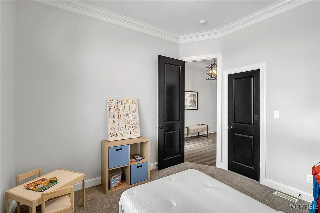 5419 Alderbrook Lane, Clarence, New York 14031, Clarence, New York 14031, 3 Bedrooms Bedrooms, 6 Rooms Rooms,2 BathroomsBathrooms,Residential,For Sale,5419 Alderbrook Lane, Clarence, New York 14031,0,B1650596