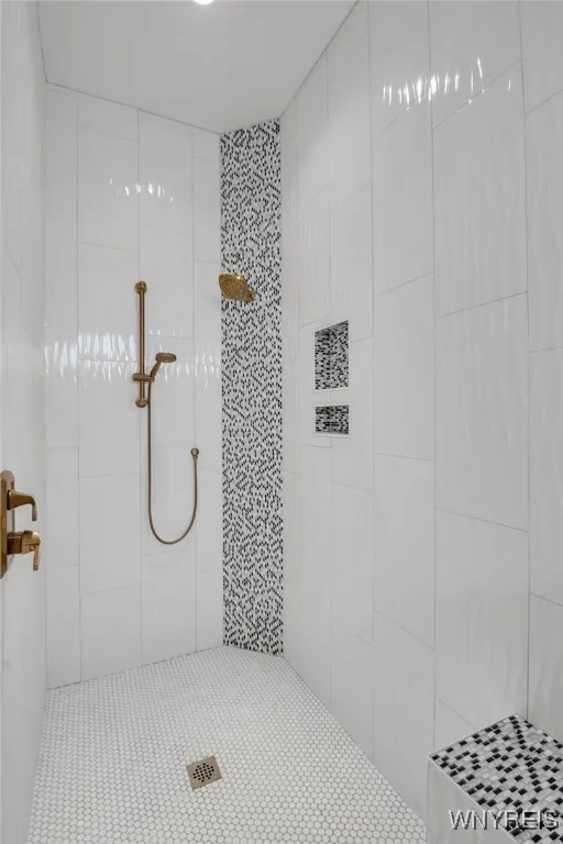 5419 Alderbrook Lane, Clarence, New York 14031, Clarence, New York 14031, 3 Bedrooms Bedrooms, 6 Rooms Rooms,2 BathroomsBathrooms,Residential,For Sale,5419 Alderbrook Lane, Clarence, New York 14031,0,B1650596