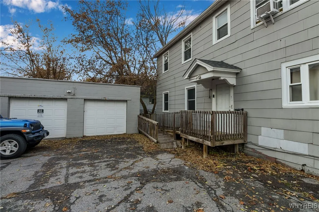 726 Oliver Street, North Tonawanda, New York 14120, North Tonawanda, New York 14120, 5 Bedrooms Bedrooms, ,Multi Family,For Sale,726 Oliver Street, North Tonawanda, New York 14120,0,B1648824