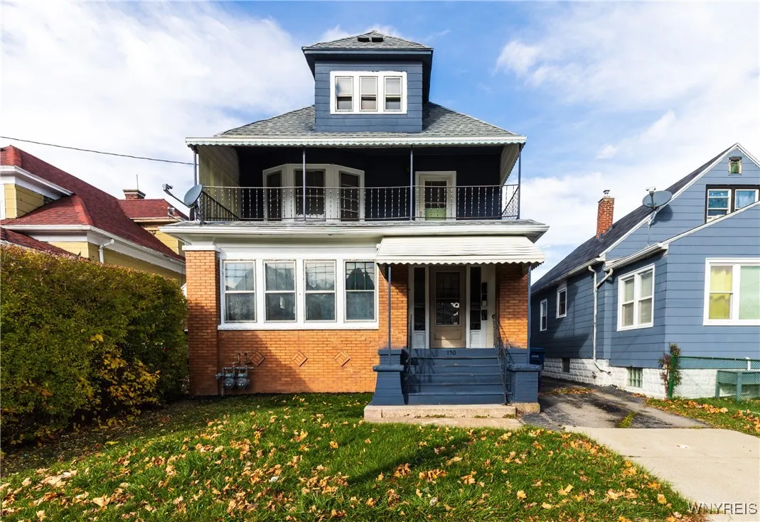 150 Roesch Avenue, Buffalo, New York 14207, Buffalo, New York 14207, 6 Bedrooms Bedrooms, ,2 BathroomsBathrooms,Residential,Closed,150 Roesch Avenue, Buffalo, New York 14207,0,B1650937