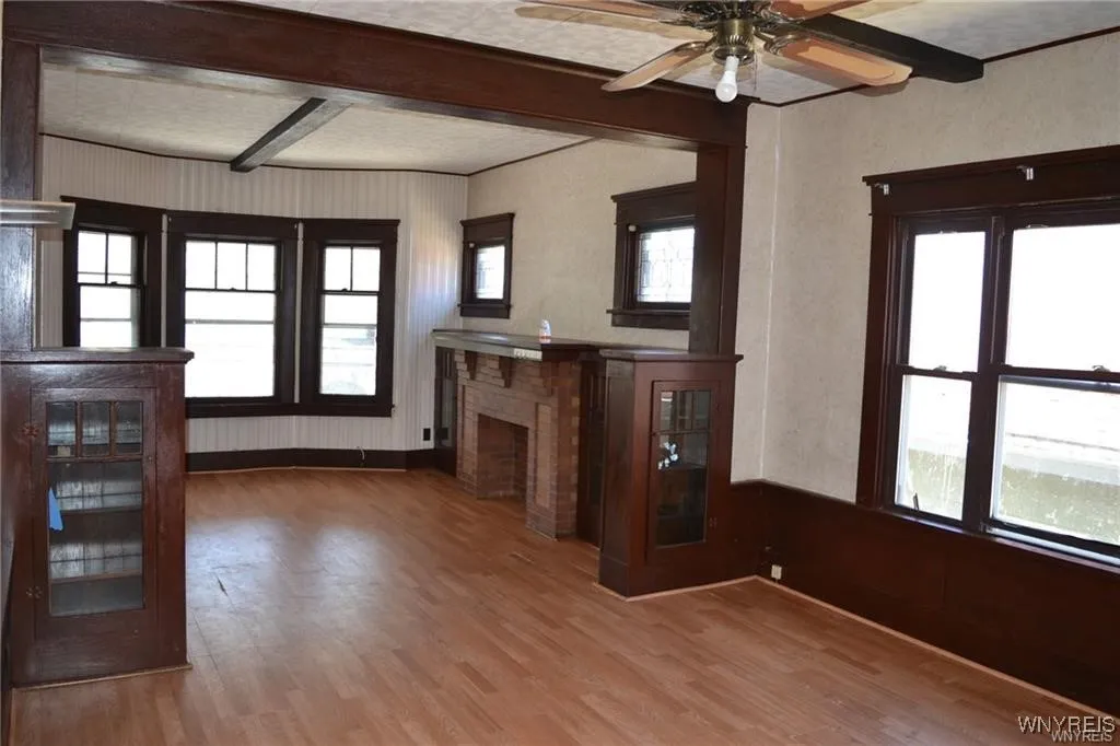 150 Roesch Avenue, Buffalo, New York 14207, Buffalo, New York 14207, 6 Bedrooms Bedrooms, ,2 BathroomsBathrooms,Residential,For Sale,150 Roesch Avenue, Buffalo, New York 14207,0,B1650937