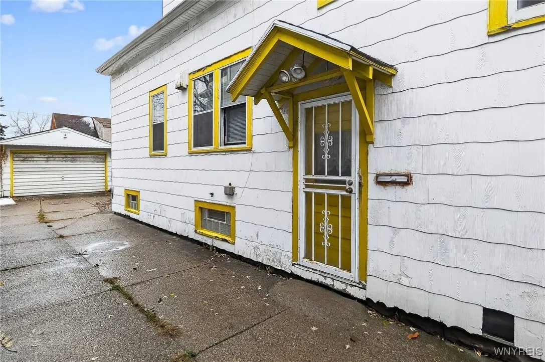 141 Millicent Avenue, Buffalo, New York 14215, Buffalo, New York 14215, 4 Bedrooms Bedrooms, 7 Rooms Rooms,2 BathroomsBathrooms,Residential,For Sale,141 Millicent Avenue, Buffalo, New York 14215,0,B1650958
