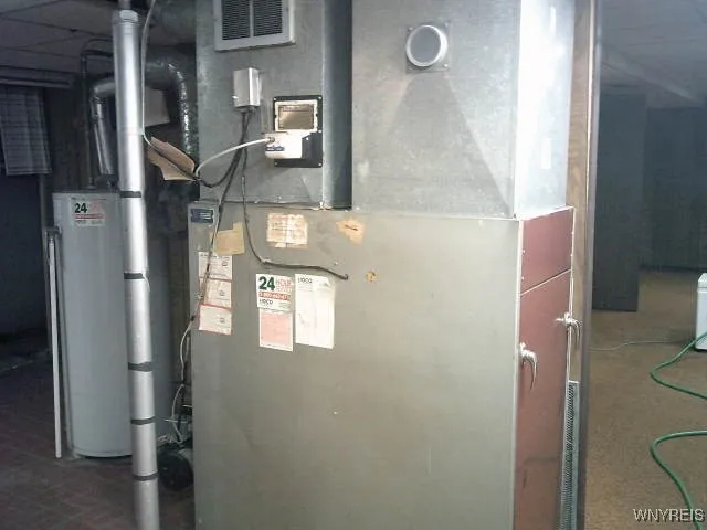 249 Glencove Road, Tonawanda, New York 14223, Tonawanda, New York 14223, 2 Bedrooms Bedrooms, 5 Rooms Rooms,1 BathroomBathrooms,Residential,For Sale,249 Glencove Road, Tonawanda, New York 14223,0,B1650980